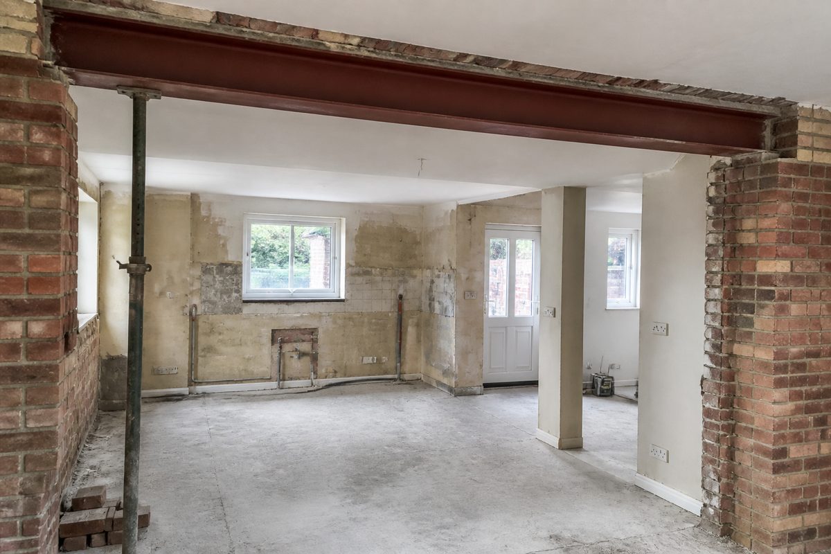 What Size RSJ Do I Need for a 4m Span? UK Planning Guide